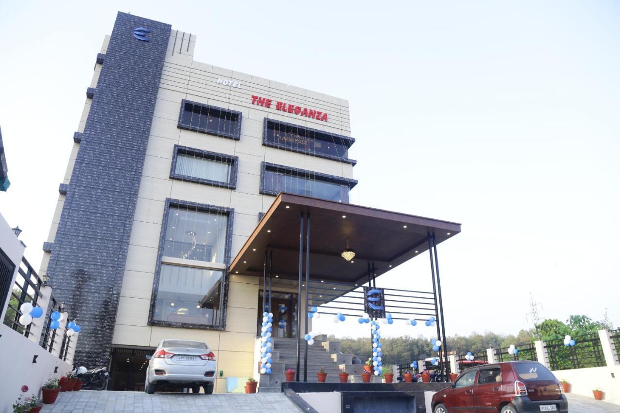 The Eleganza Hotel Jhajra Bagian luar foto